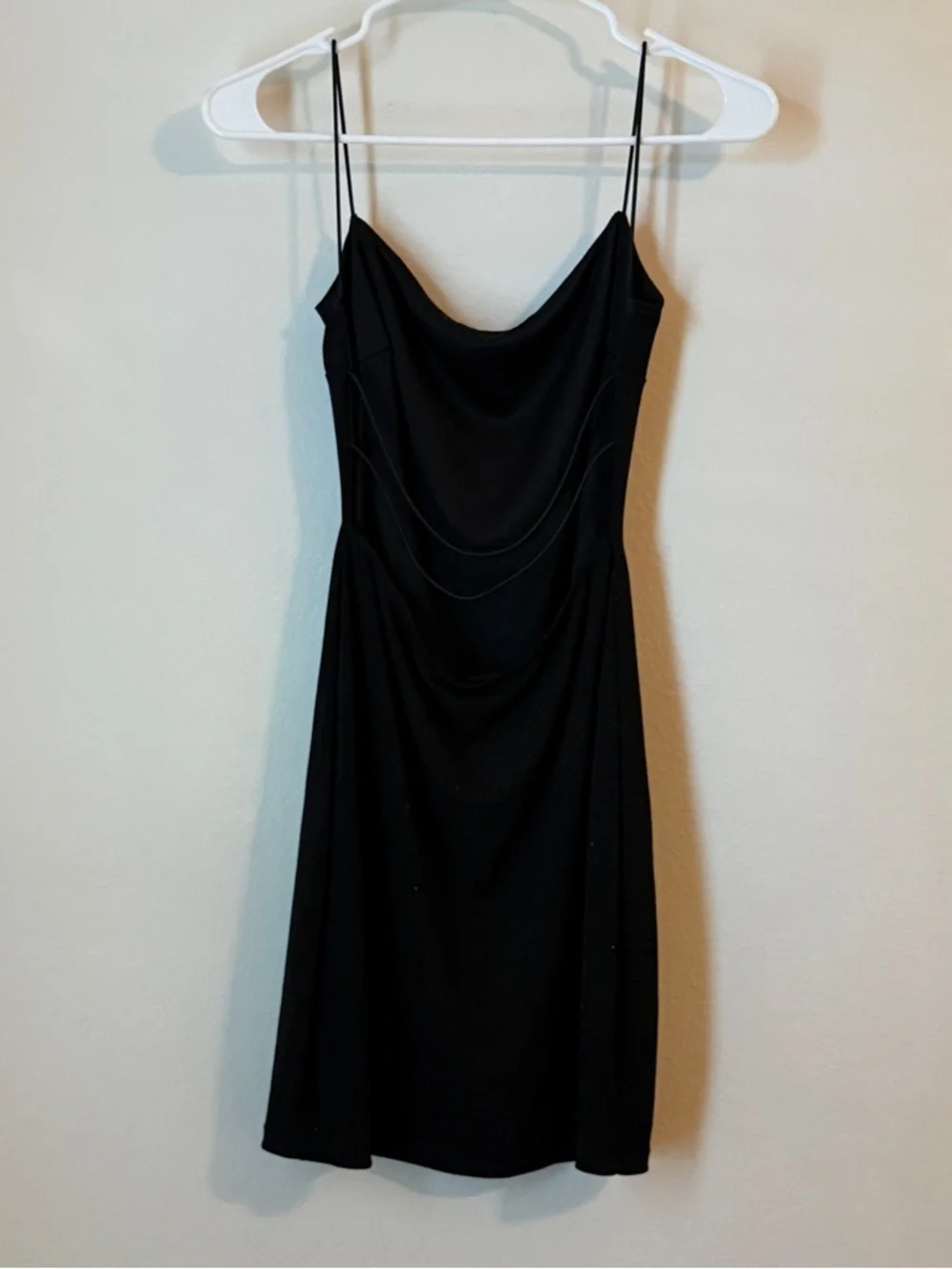 Windsor Glittery Black Spaghetti Strap Bodycon backless Dress - Picture 4 of 7